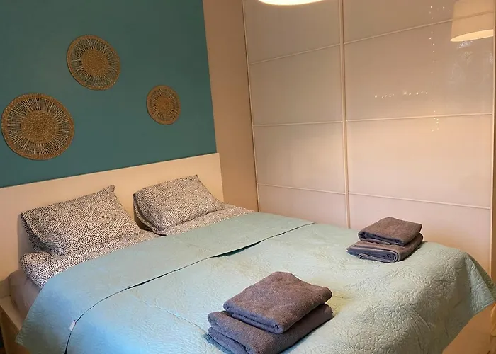 Cosy With Balcony In Niebuszewo 48m2 Διαμέρισμα *